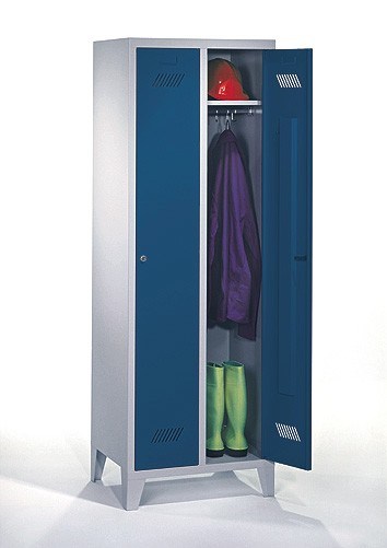 Kleiderschrank Cleantex, 3 Abteile, Abteilbreite: 400 mm, mit Füßen, Drehriegelverschluss